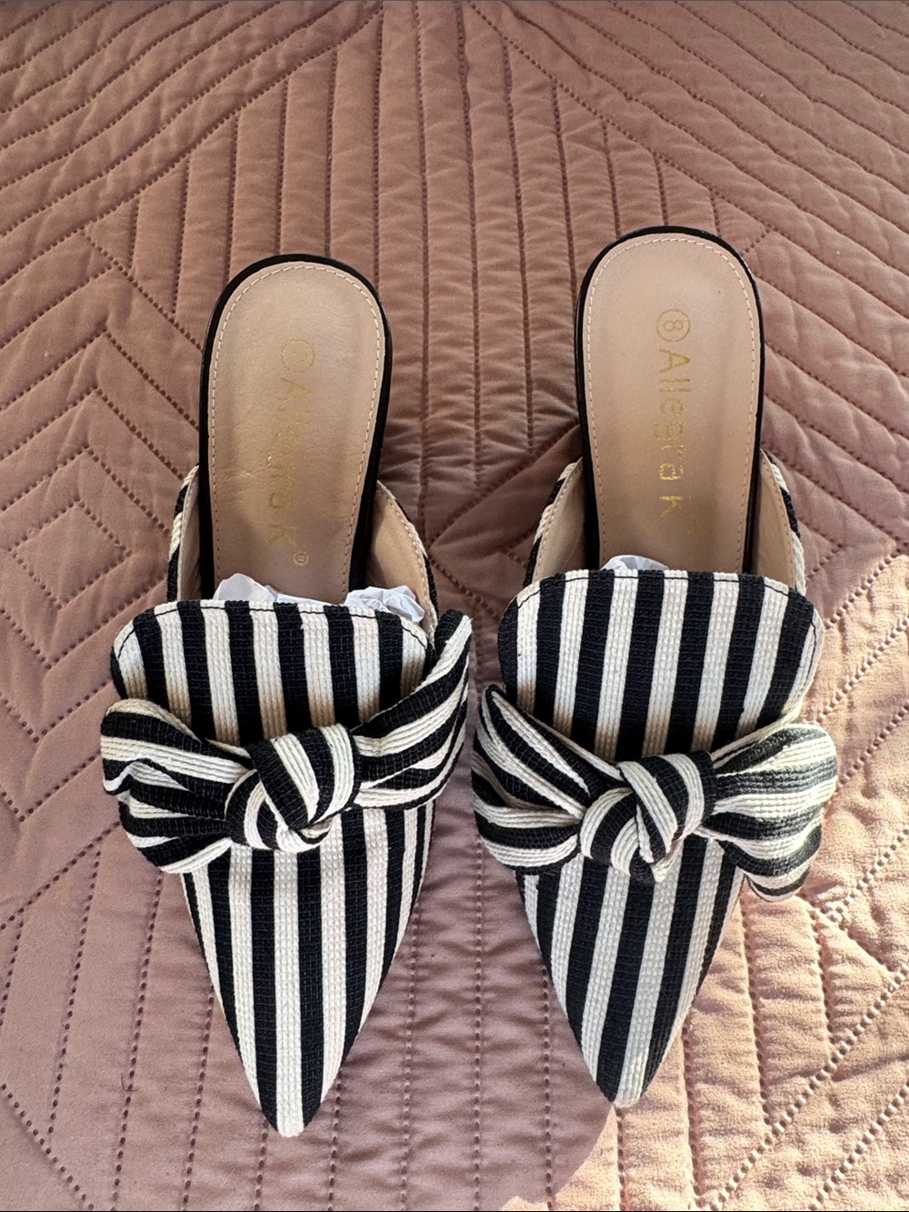 Black & Cream Striped Knot-Front Pointed Mules